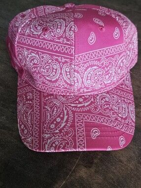 NWT Pink And White Paisley Bandana Trucker Baseball Cap